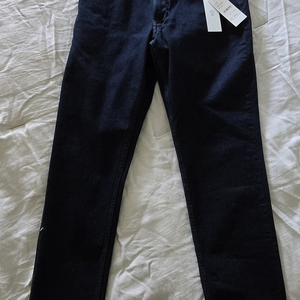 DKNY Straight Fit Stretch Denim Jeans - Picture 3 of 5